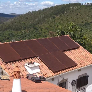 Tejado con paneles solares naranjas FuturaSun Silk Nova Orange 1024x768 1